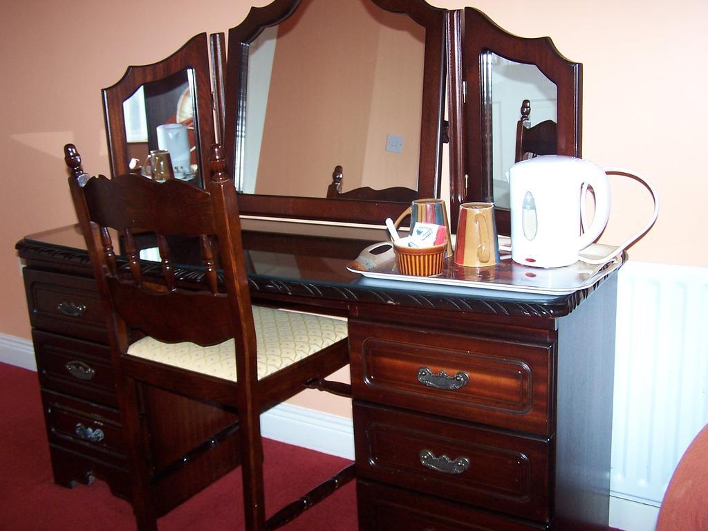 Colonelwood House Hotel Westport Room photo